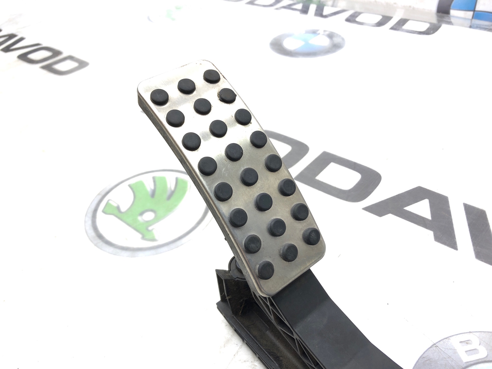 Педаль газа с кнопкой кикдаун, 2000 рублей, Москва