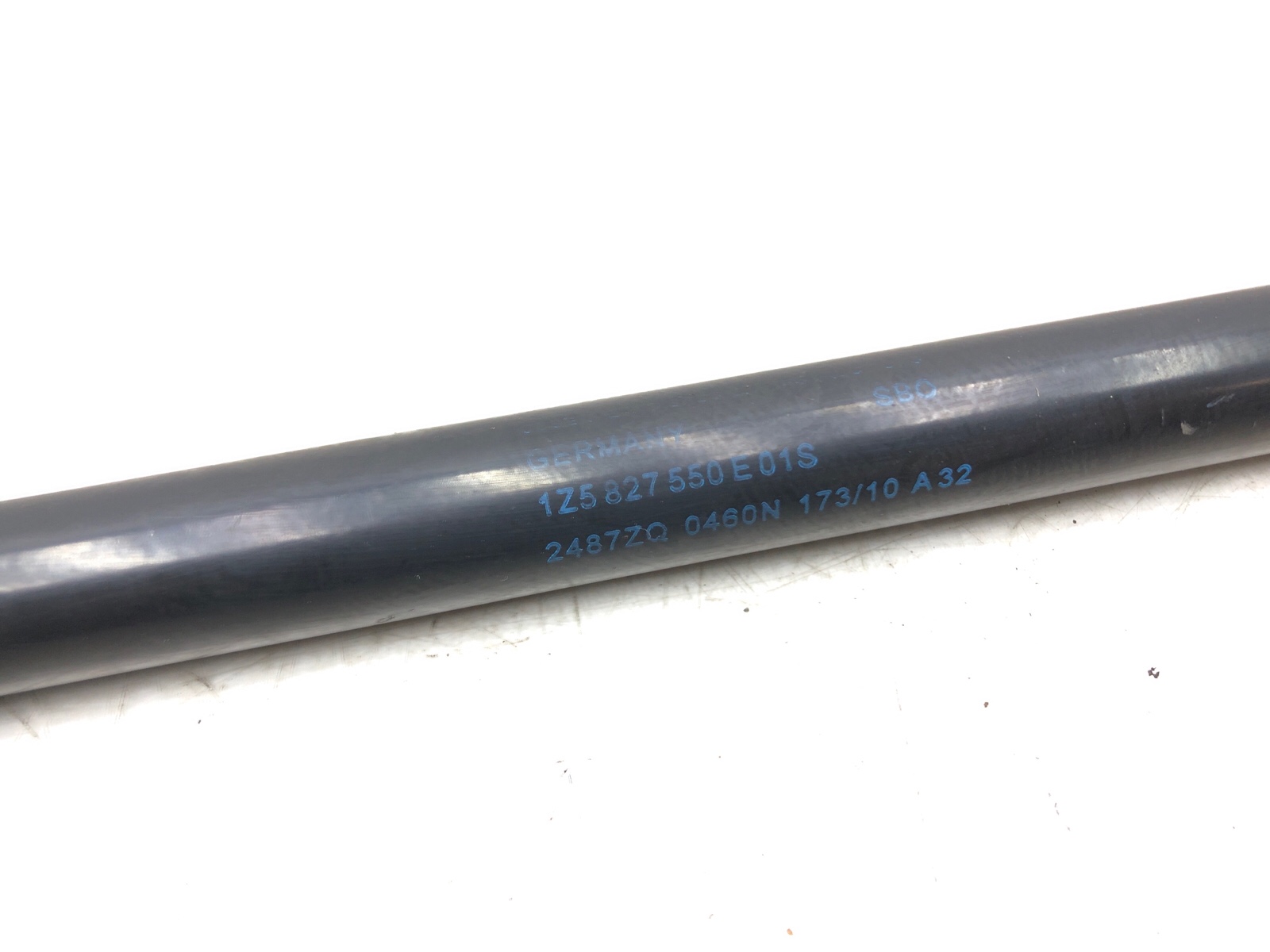 Амортизатор крышки багажника, 500 рублей, Москва