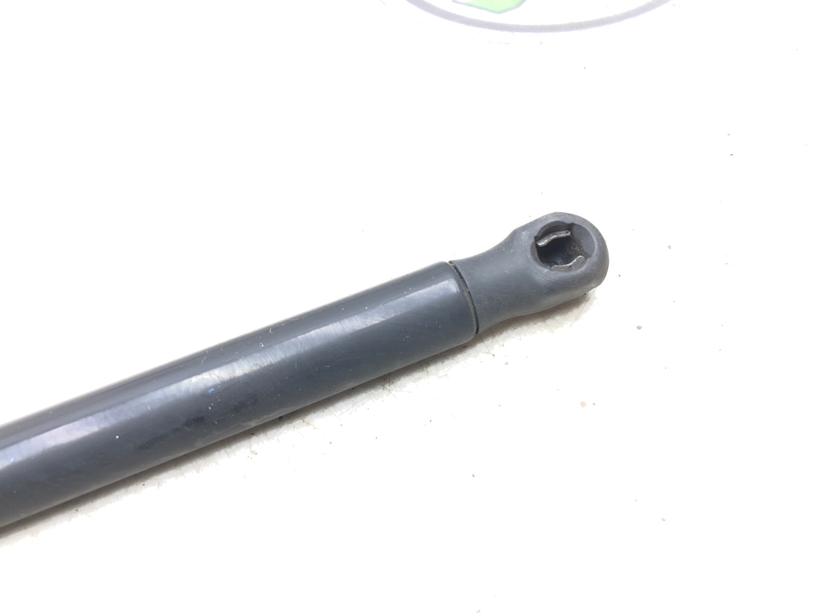 Амортизатор крышки багажника, 500 рублей, Москва