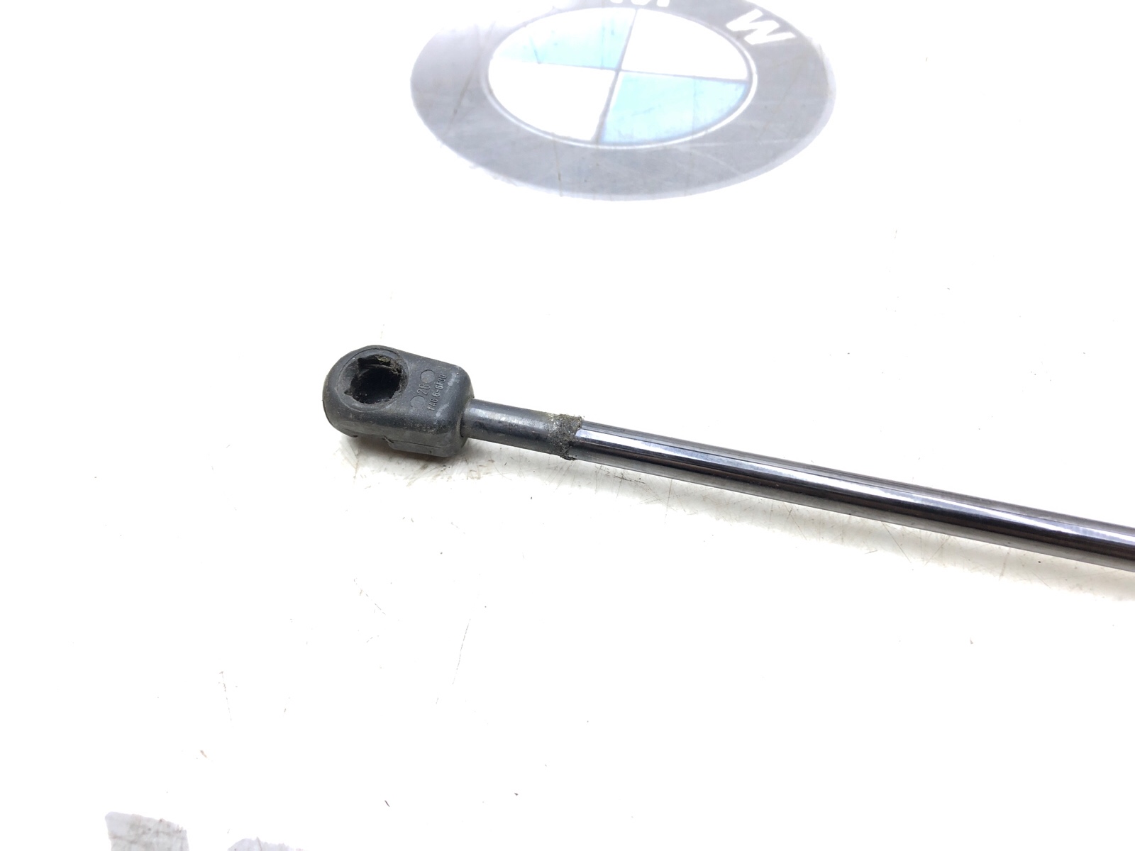 Амортизатор крышки багажника, 500 рублей, Москва