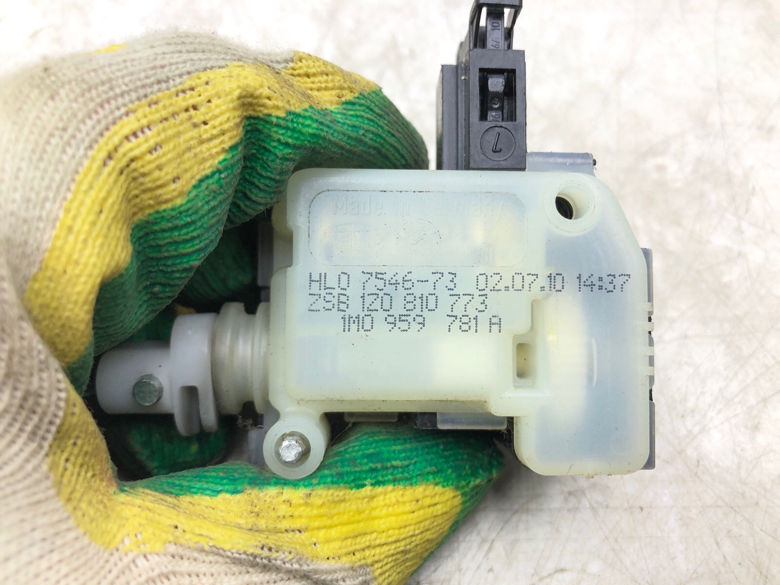 Активатор лючка бензобака, 500 рублей, Москва