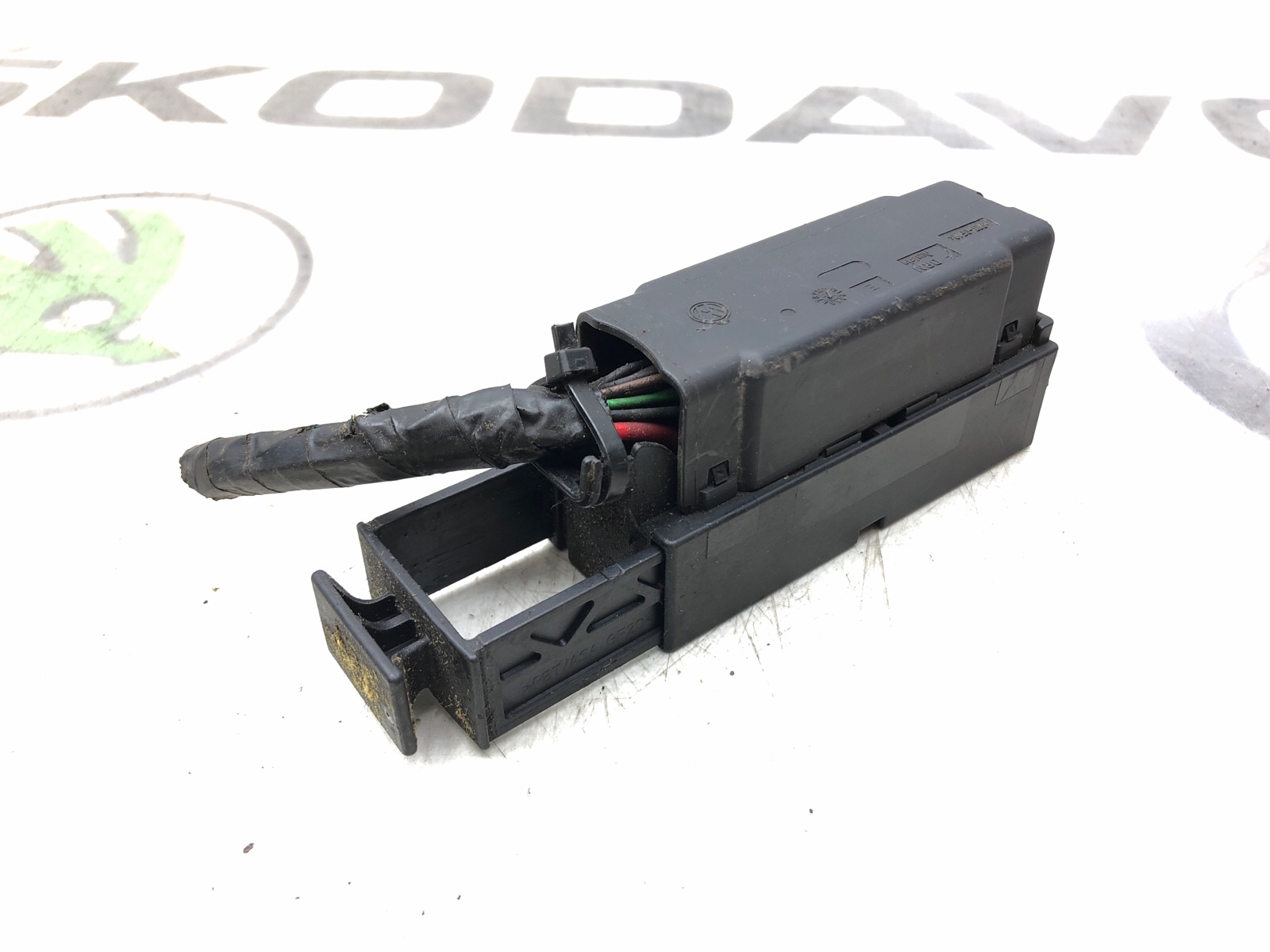 Разъём блока ABS, 1000 рублей, Москва