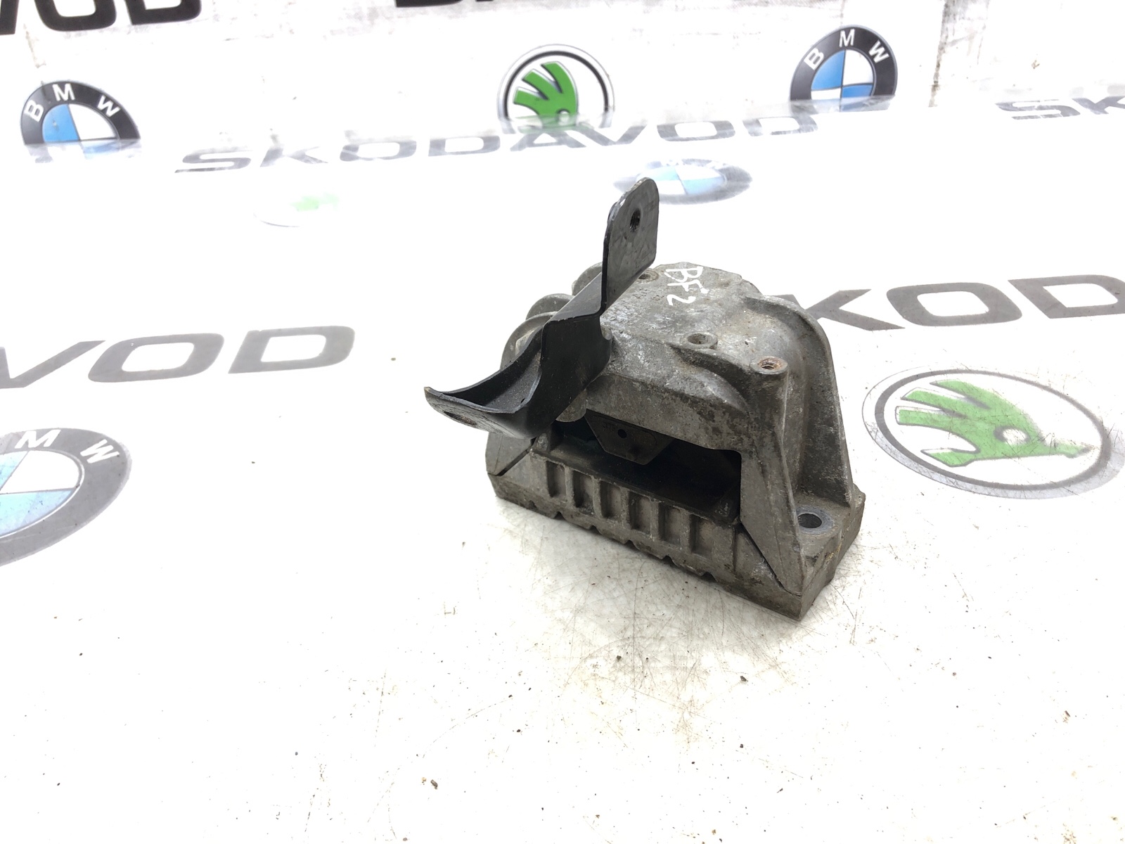 Опора двигателя, 1000 рублей, Москва