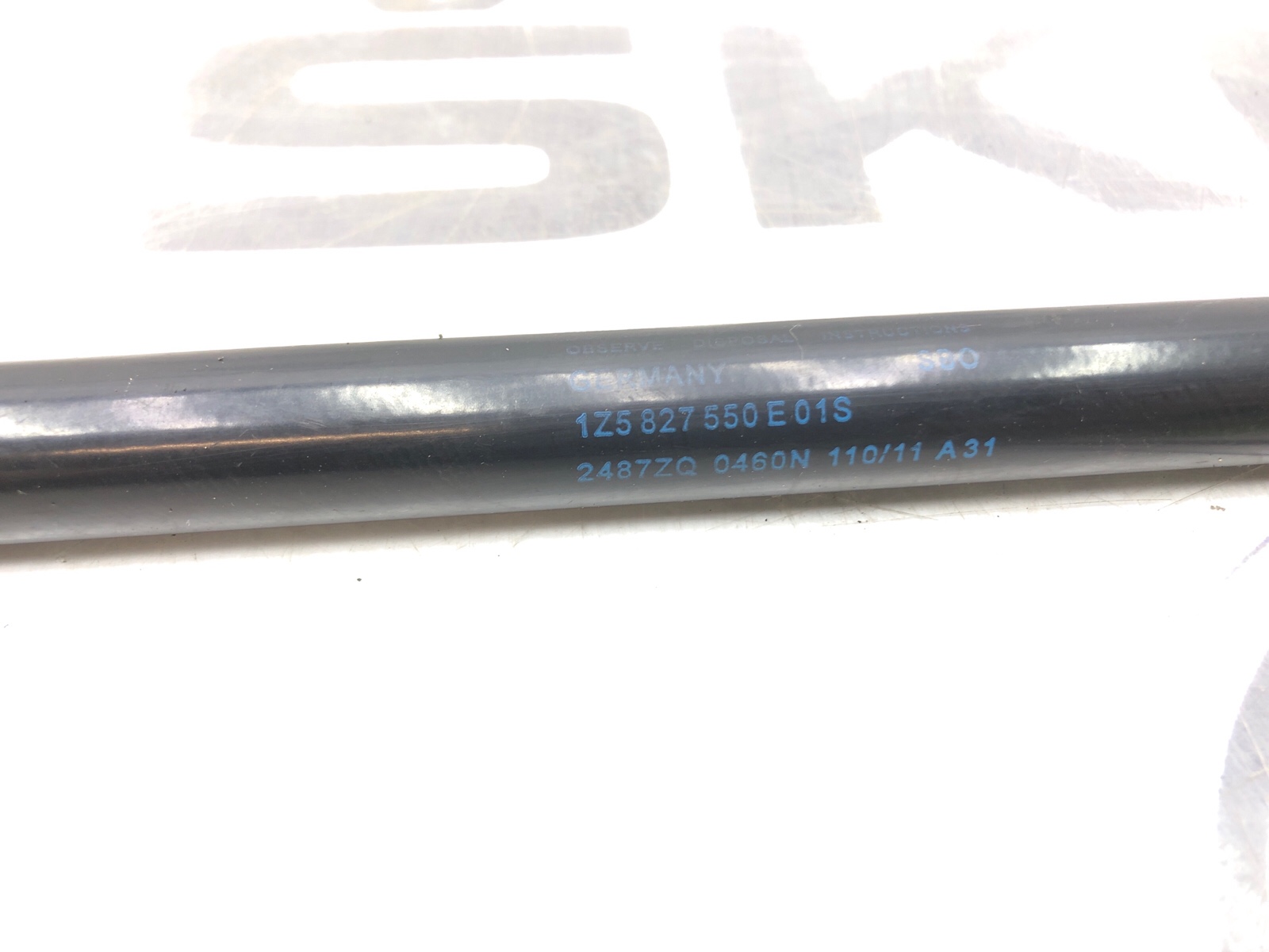 Амортизатор крышки багажника, 500 рублей, Москва