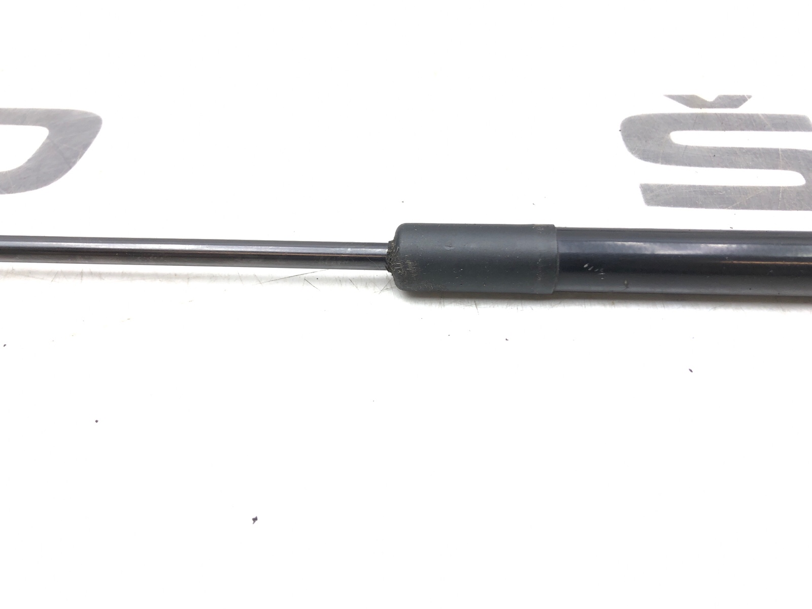 Амортизатор крышки багажника, 500 рублей, Москва