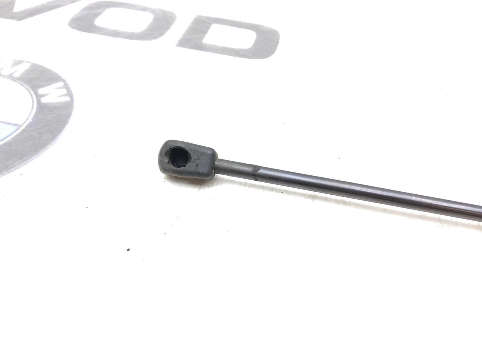 Амортизатор крышки багажника, 500 рублей, Москва