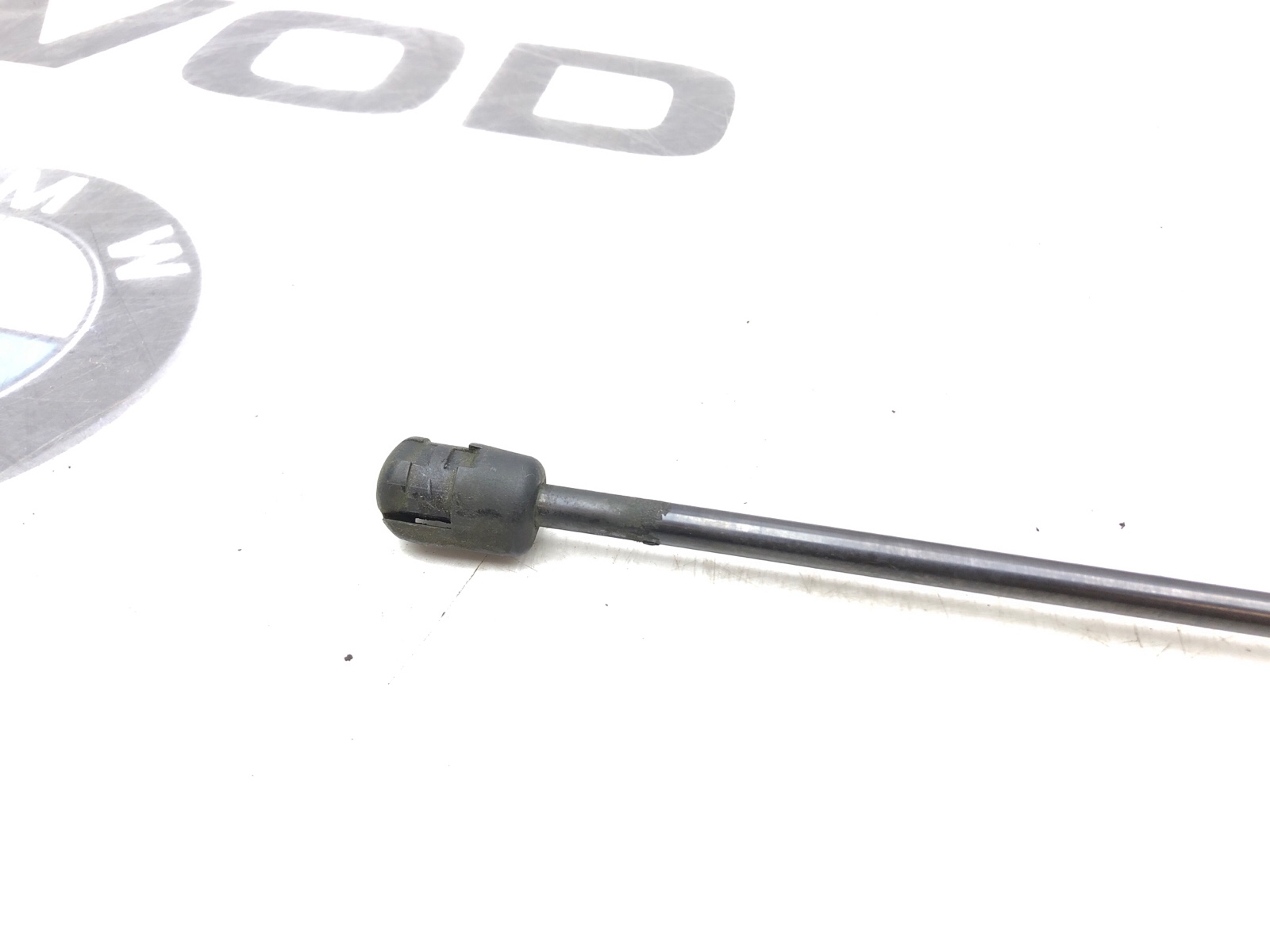 Амортизатор крышки багажника, 500 рублей, Москва