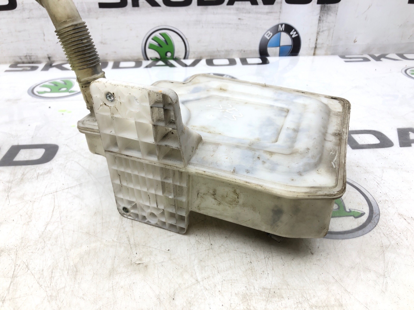 бачок омывателя, 2000 рублей, Москва