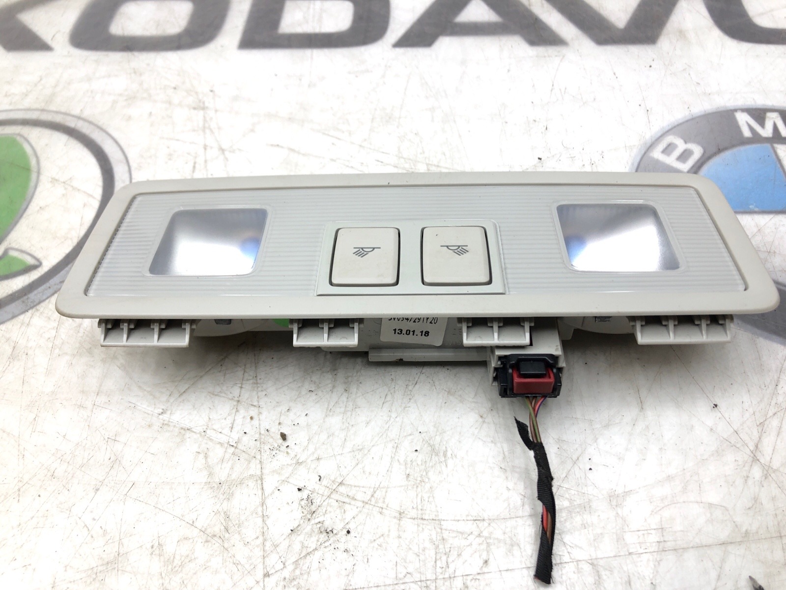 Плафон освещения салона, 3000 рублей, Москва