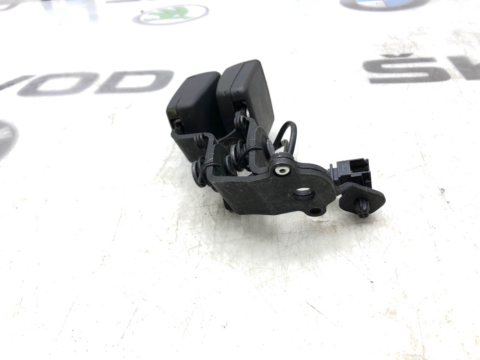 Замок ремня безопасности, 3000 рублей, Москва