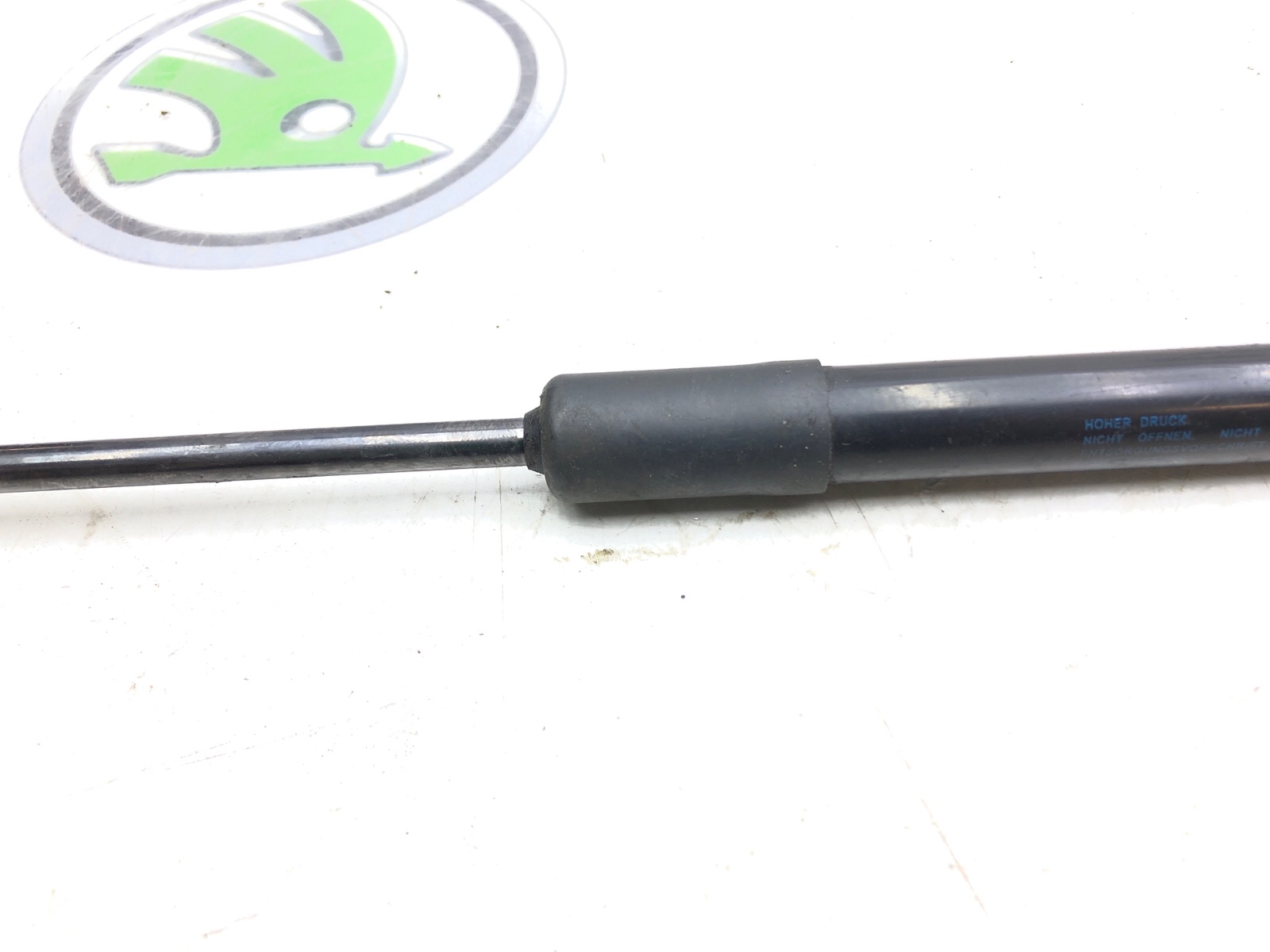 амортизатор капота, 1500 рублей, Москва