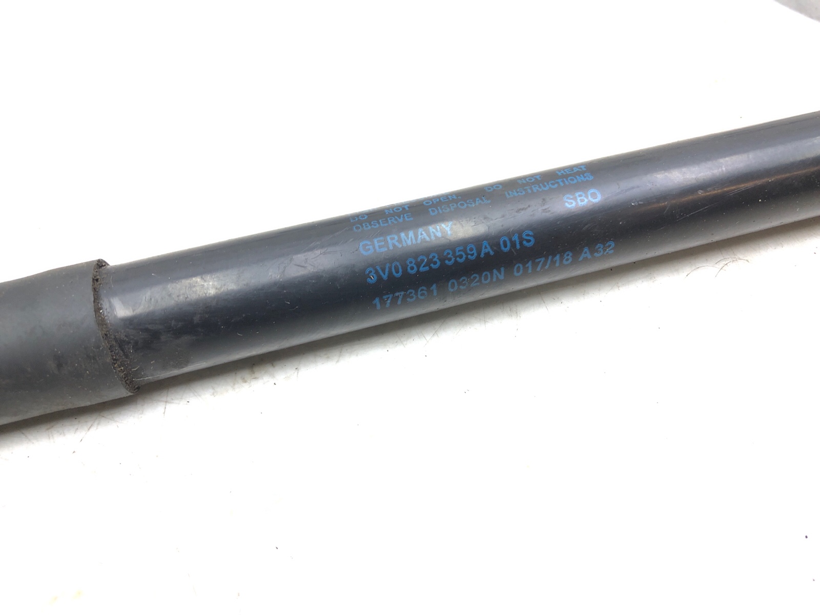 амортизатор капота, 1500 рублей, Москва