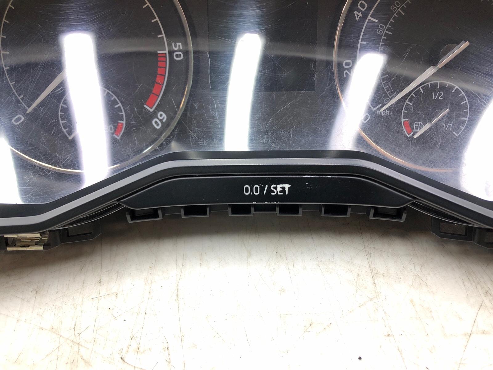 панель приборов, 3000 рублей, Москва