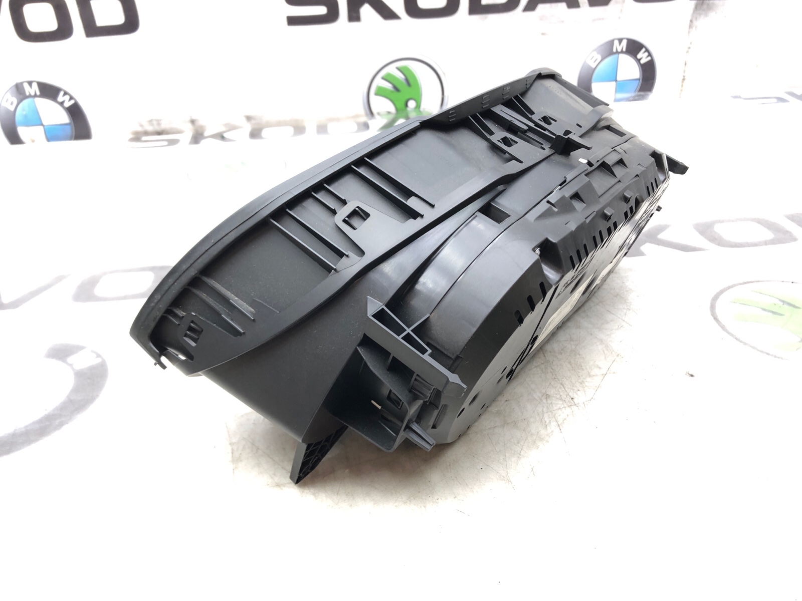 панель приборов, 3000 рублей, Москва