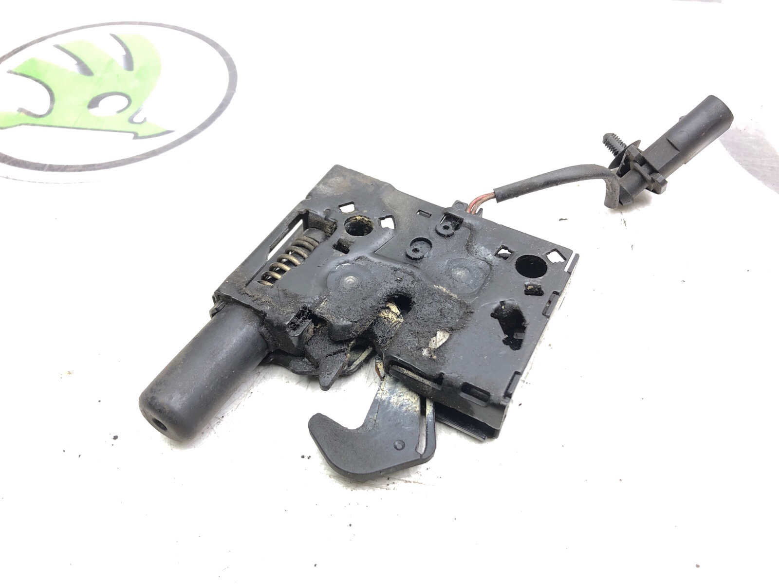 замок капота, 4000 рублей, Москва