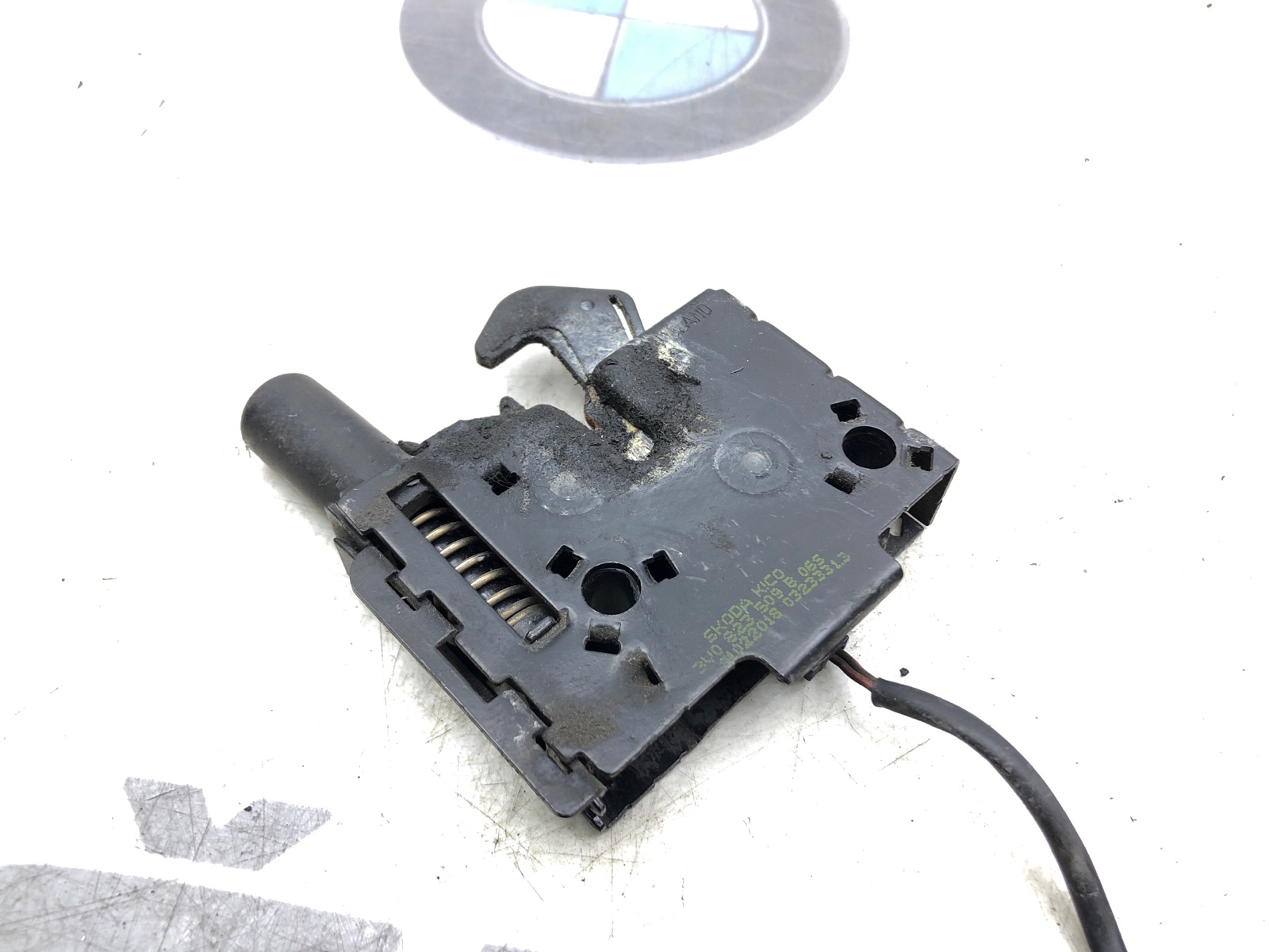 замок капота, 4000 рублей, Москва