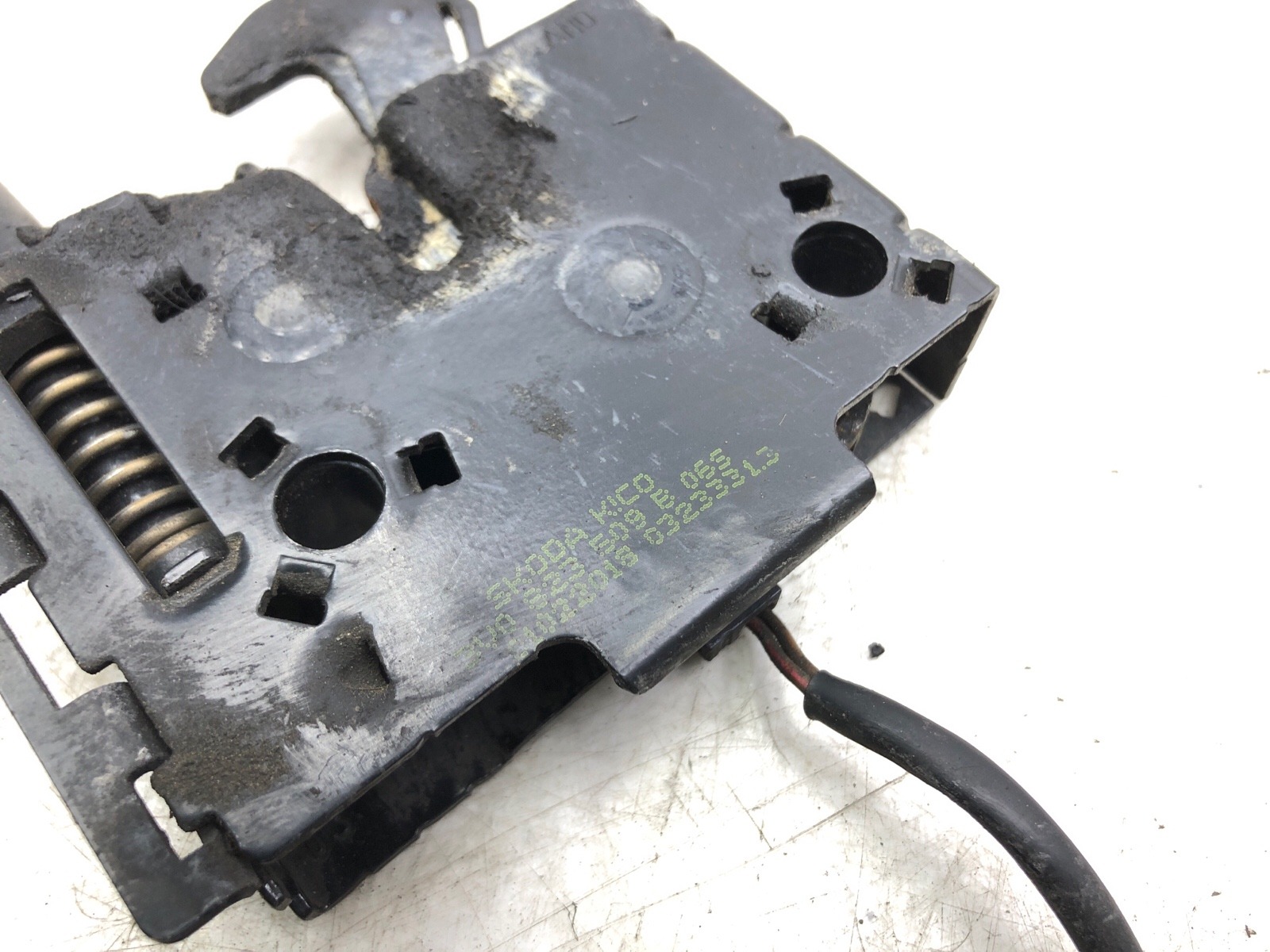 замок капота, 4000 рублей, Москва