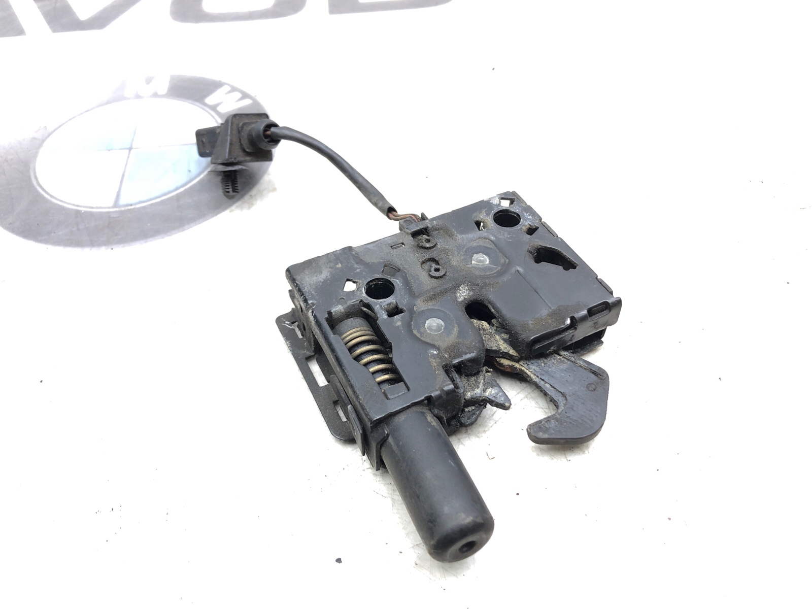 замок капота, 4000 рублей, Москва