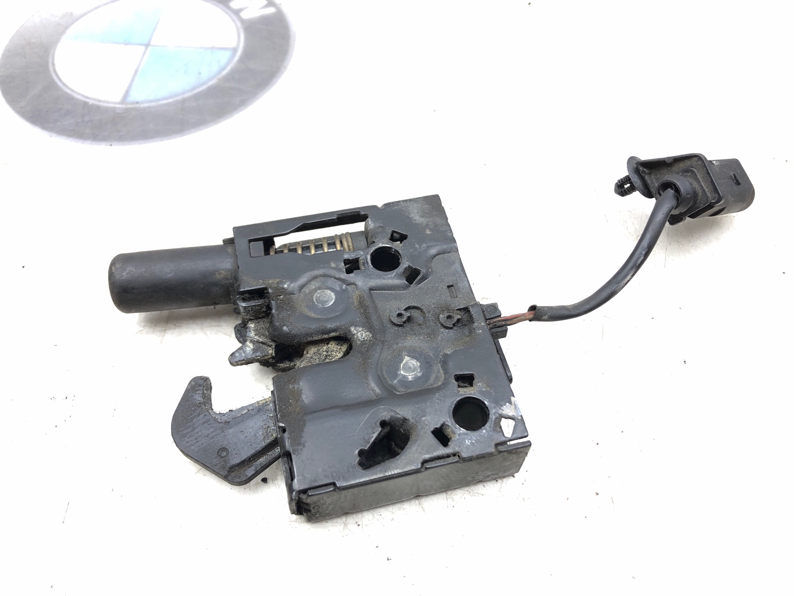 замок капота, 4000 рублей, Москва