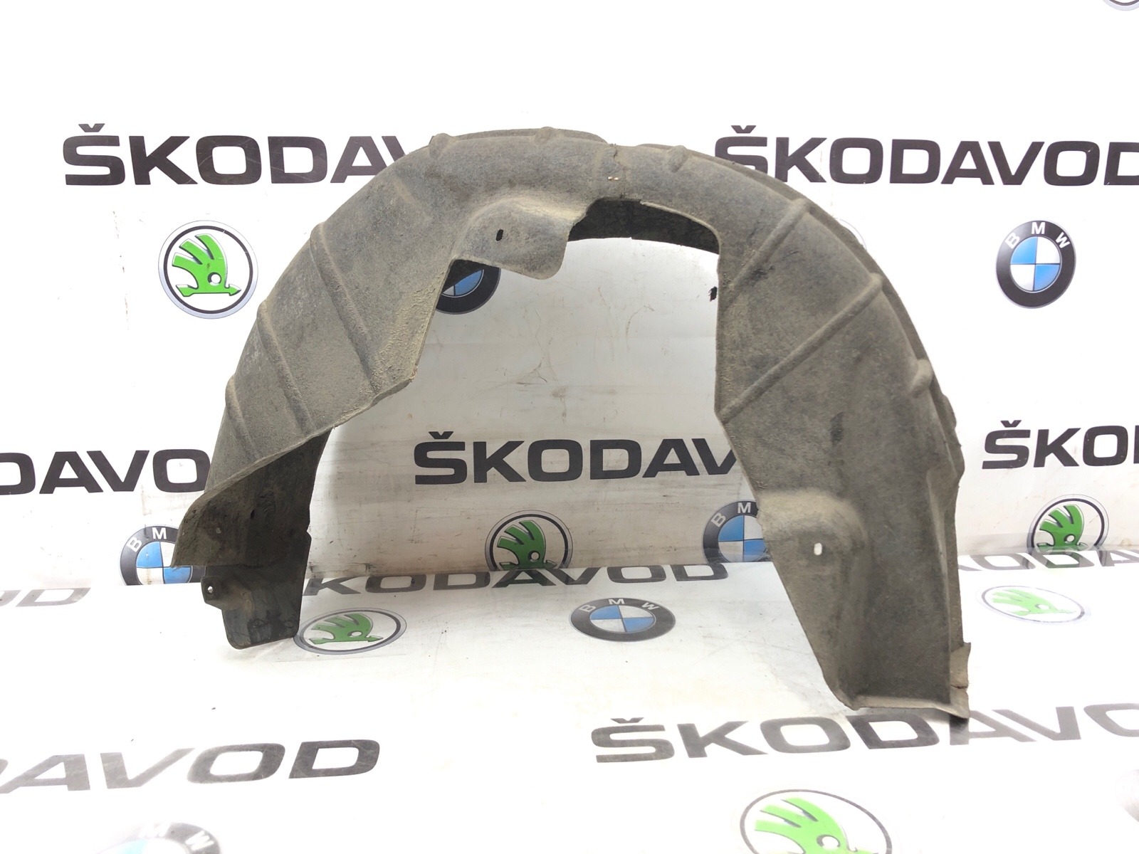 подкрылок, 3000 рублей, Москва