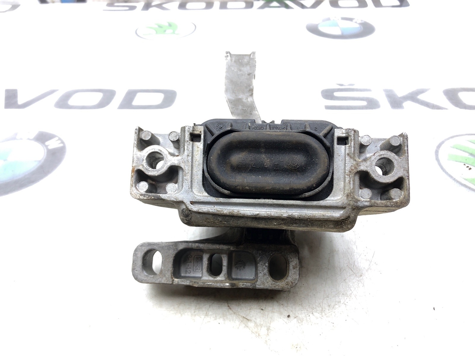 Опора двигателя, 2000 рублей, Москва