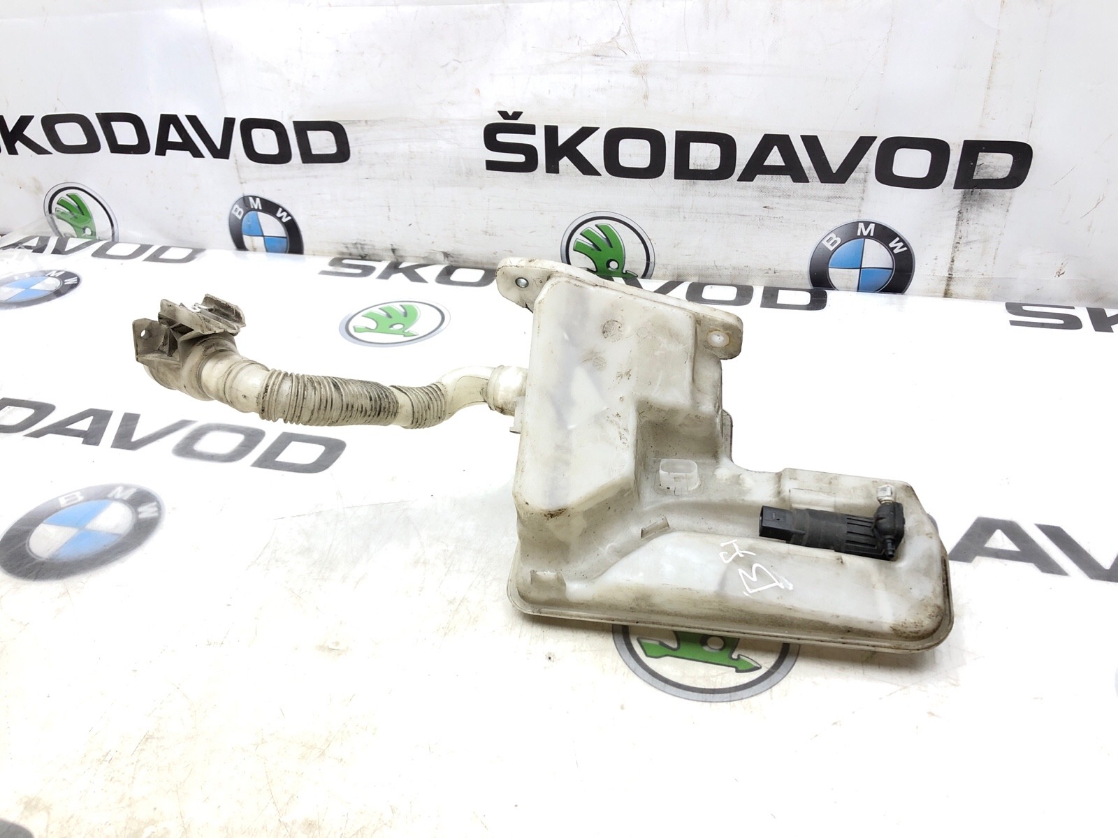 бачок омывателя, 3000 рублей, Москва