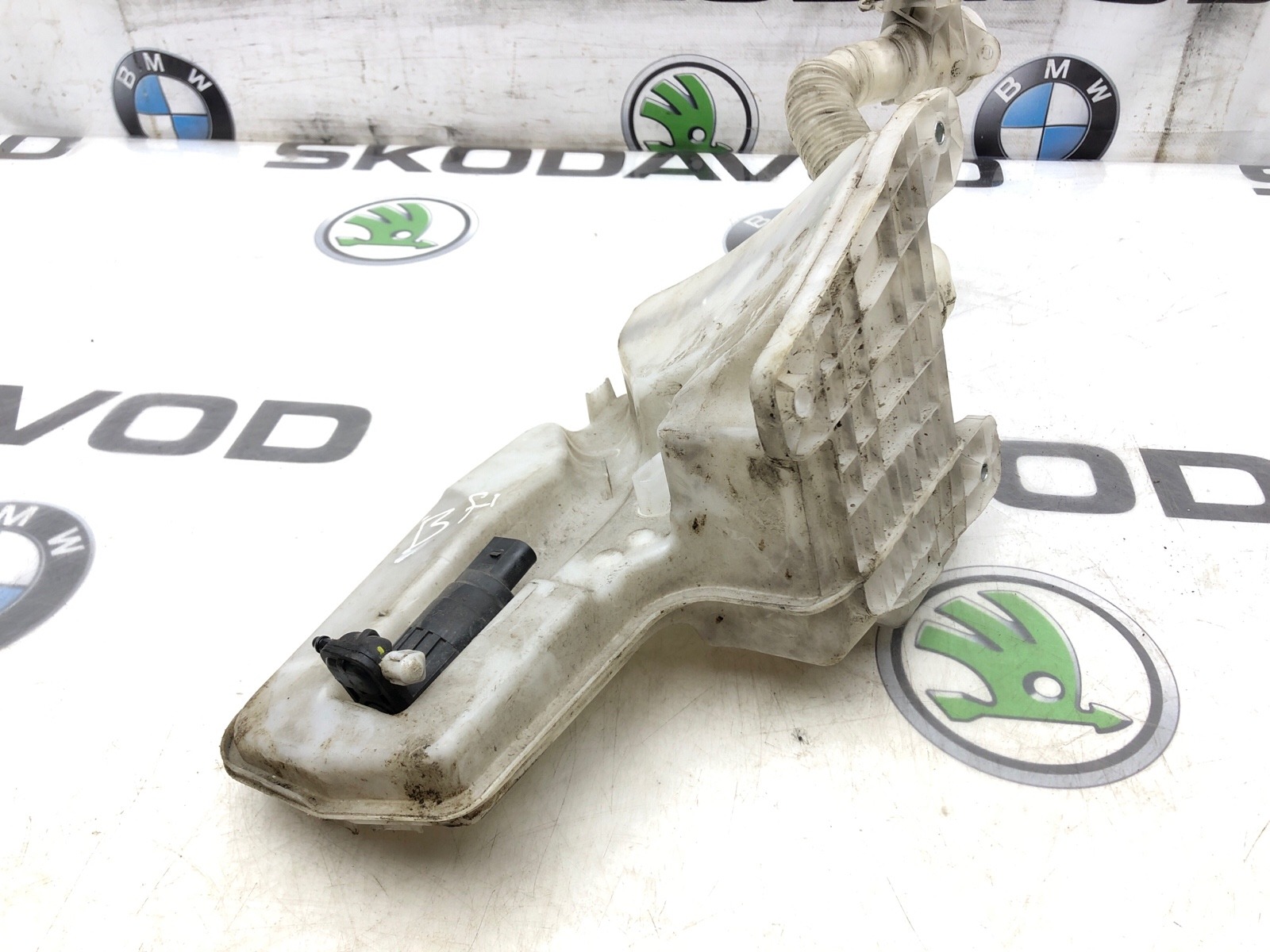 бачок омывателя, 3000 рублей, Москва