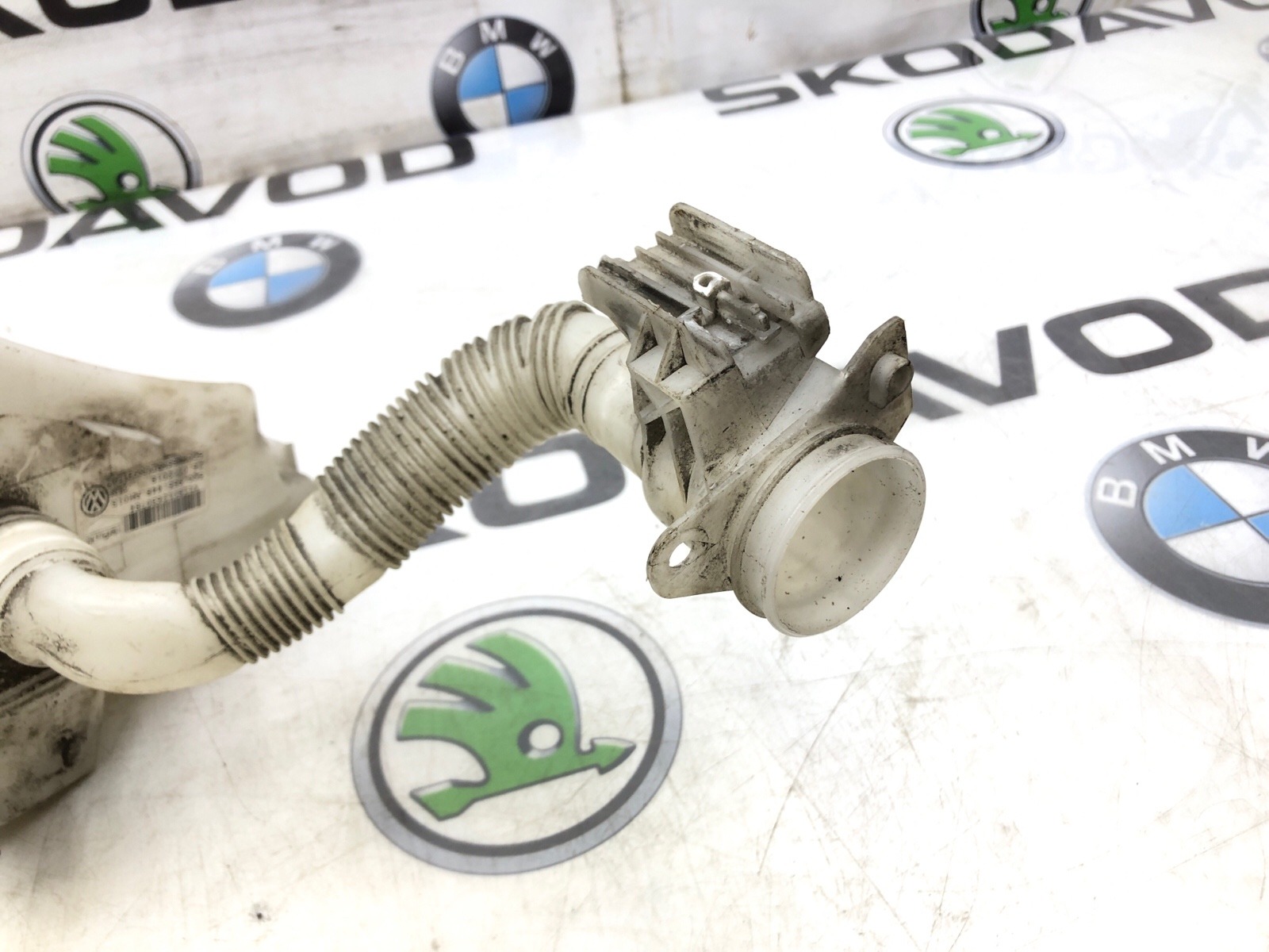 бачок омывателя, 3000 рублей, Москва