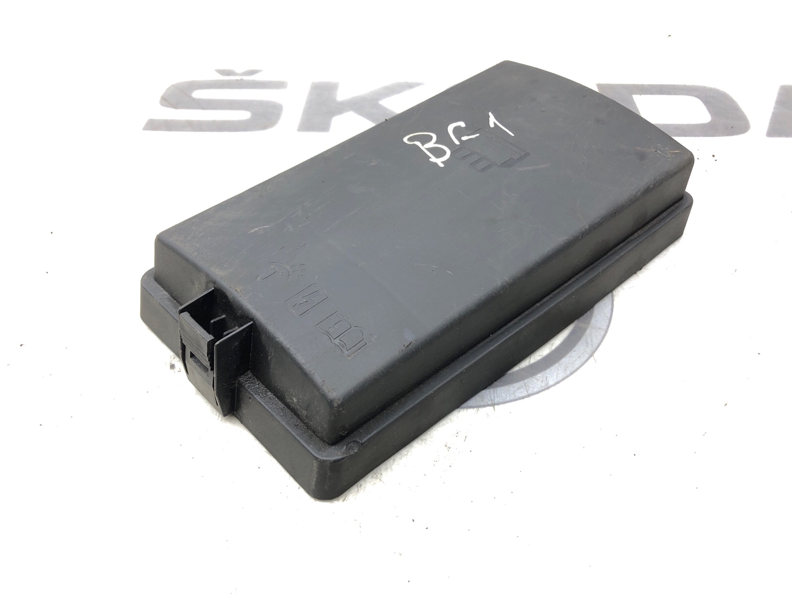 Крышка блока предохранителей, 1500 рублей, Москва