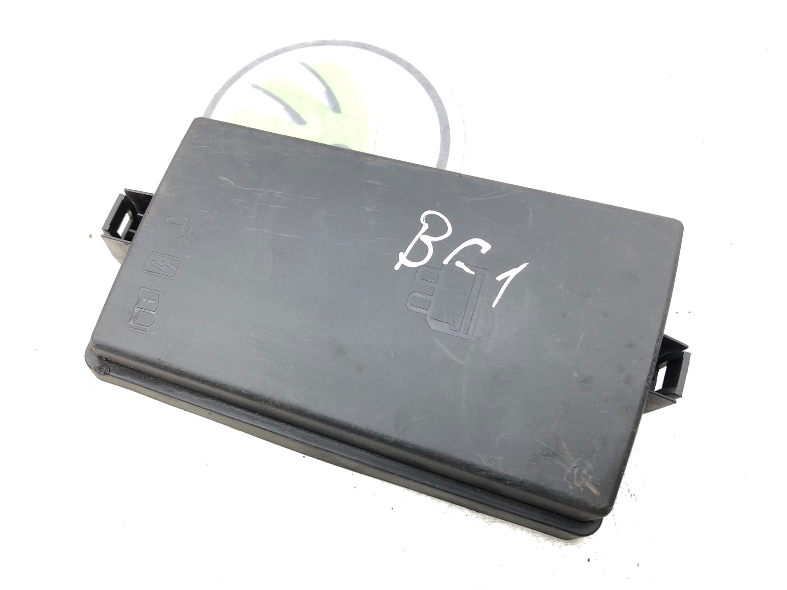 Крышка блока предохранителей, 1500 рублей, Москва