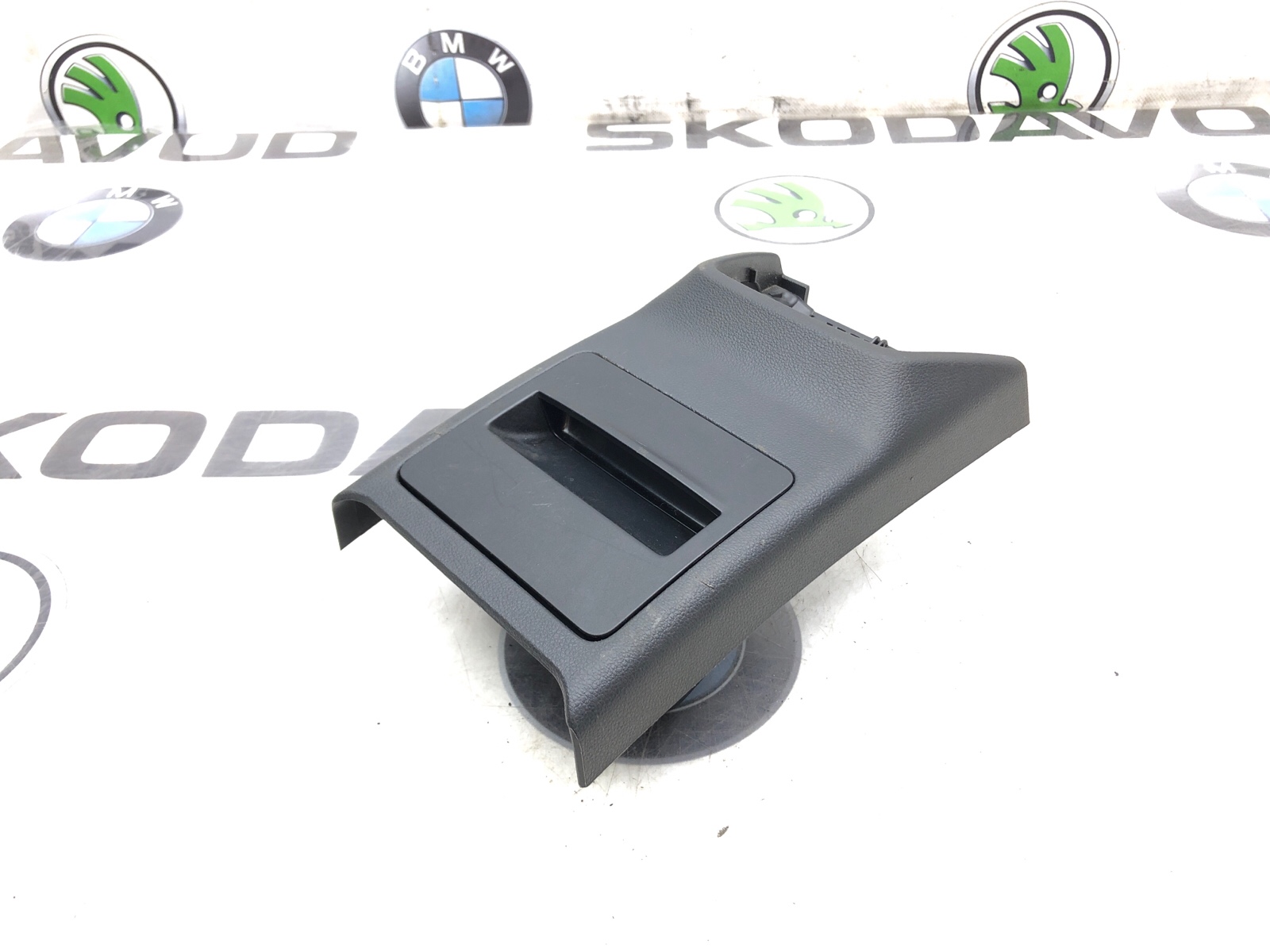 Пепельница, 2000 рублей, Москва