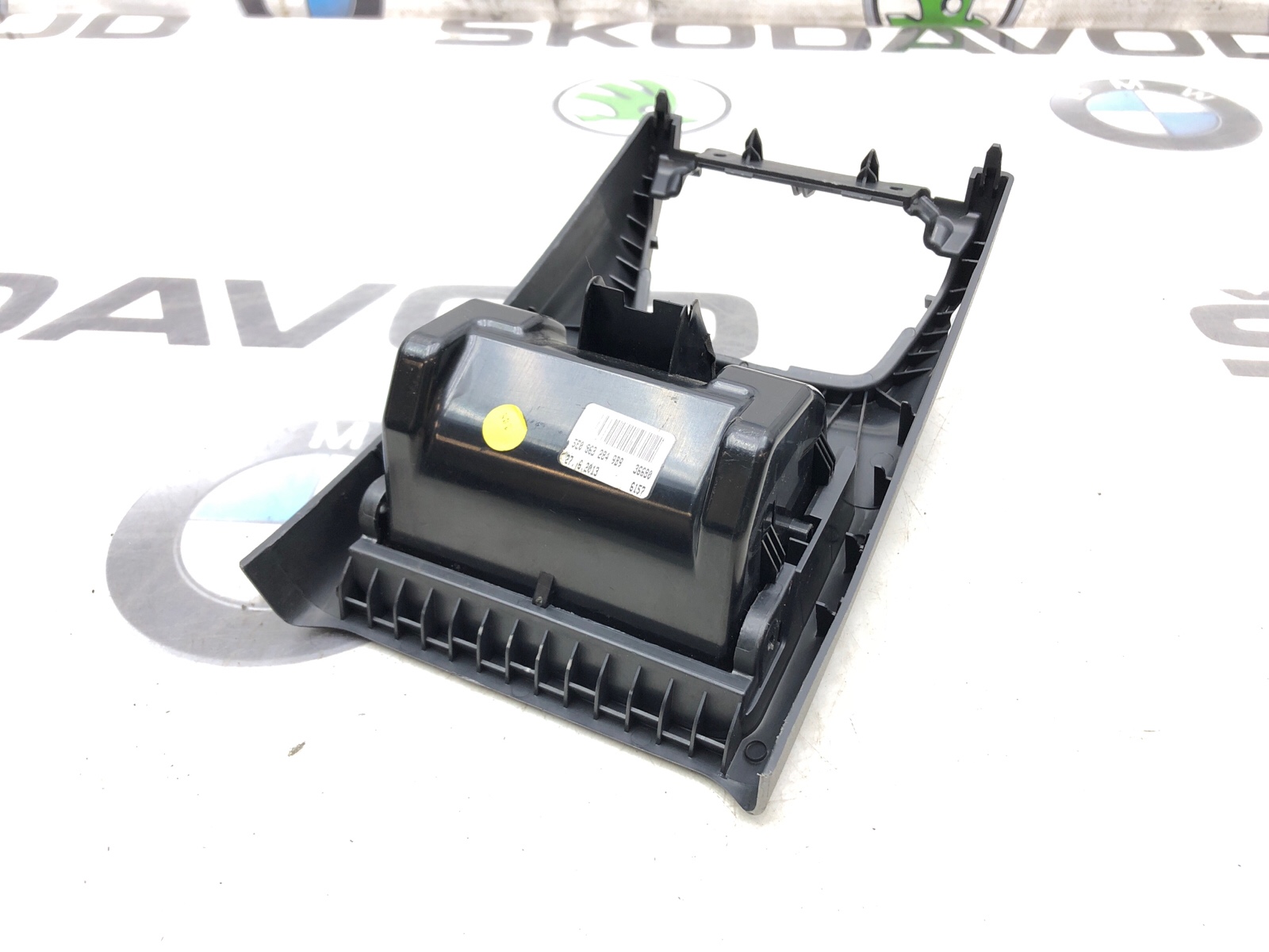 Пепельница, 2000 рублей, Москва