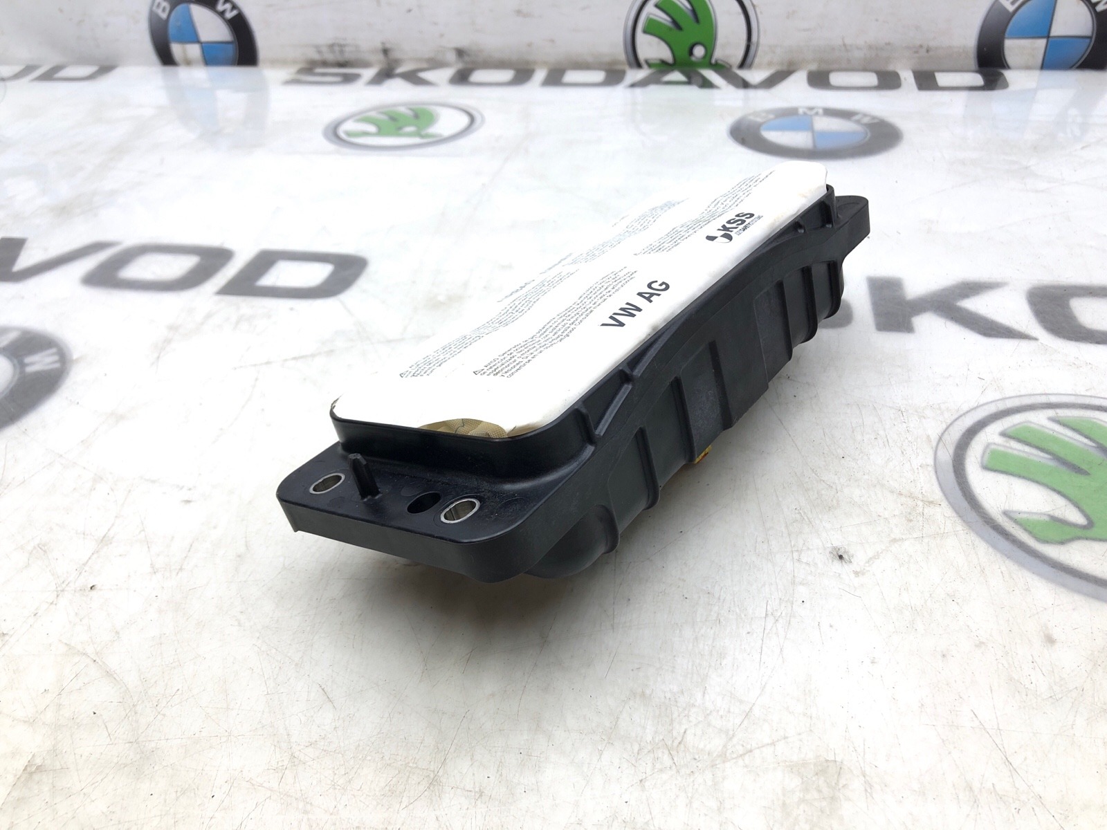 Подушка безопасности пассажира, 8000 рублей, Москва