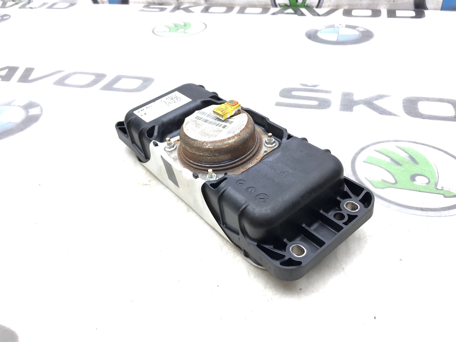 Подушка безопасности пассажира, 8000 рублей, Москва