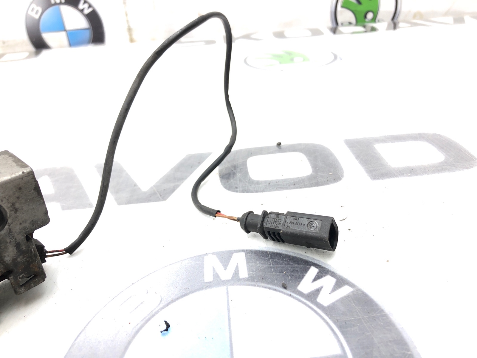 замок капота, 1000 рублей, Москва