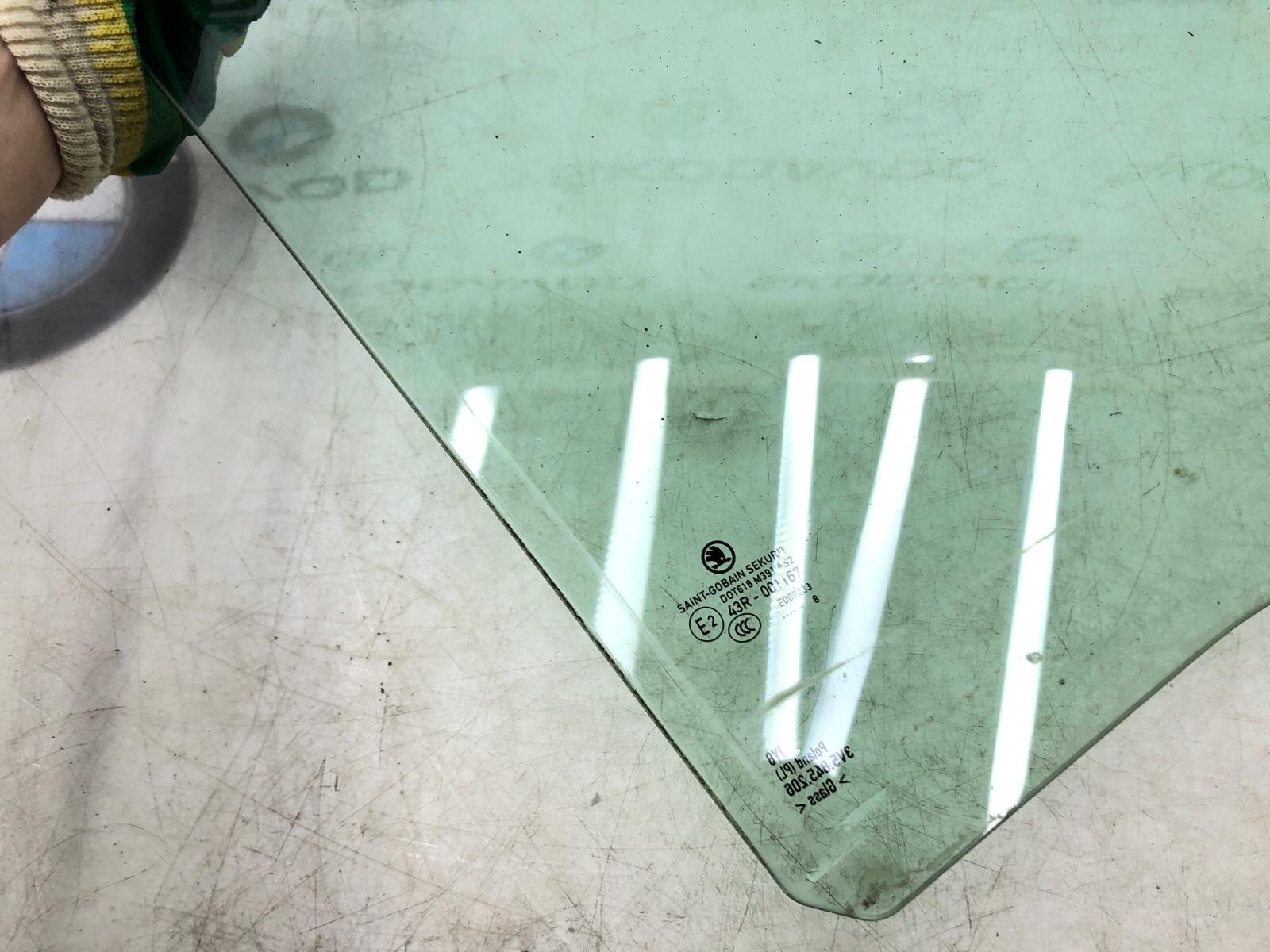 Стекло двери, 9000 рублей, Москва