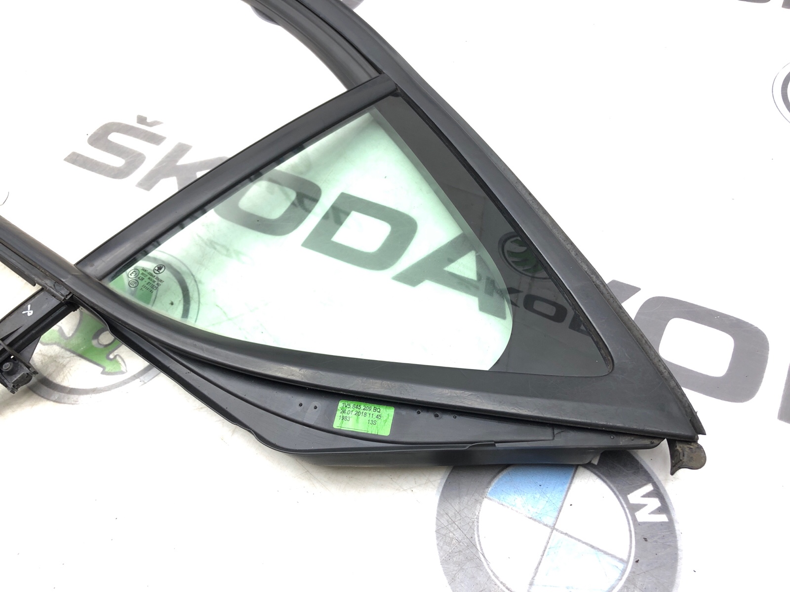 форточка двери, 8000 рублей, Москва