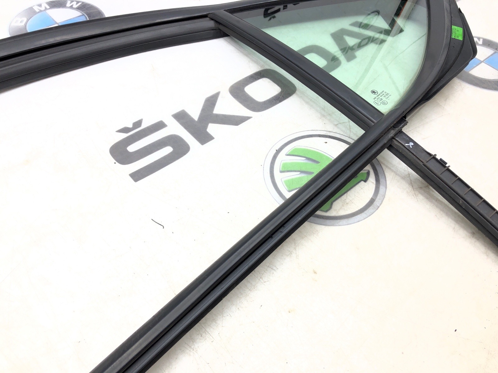 форточка двери, 8000 рублей, Москва