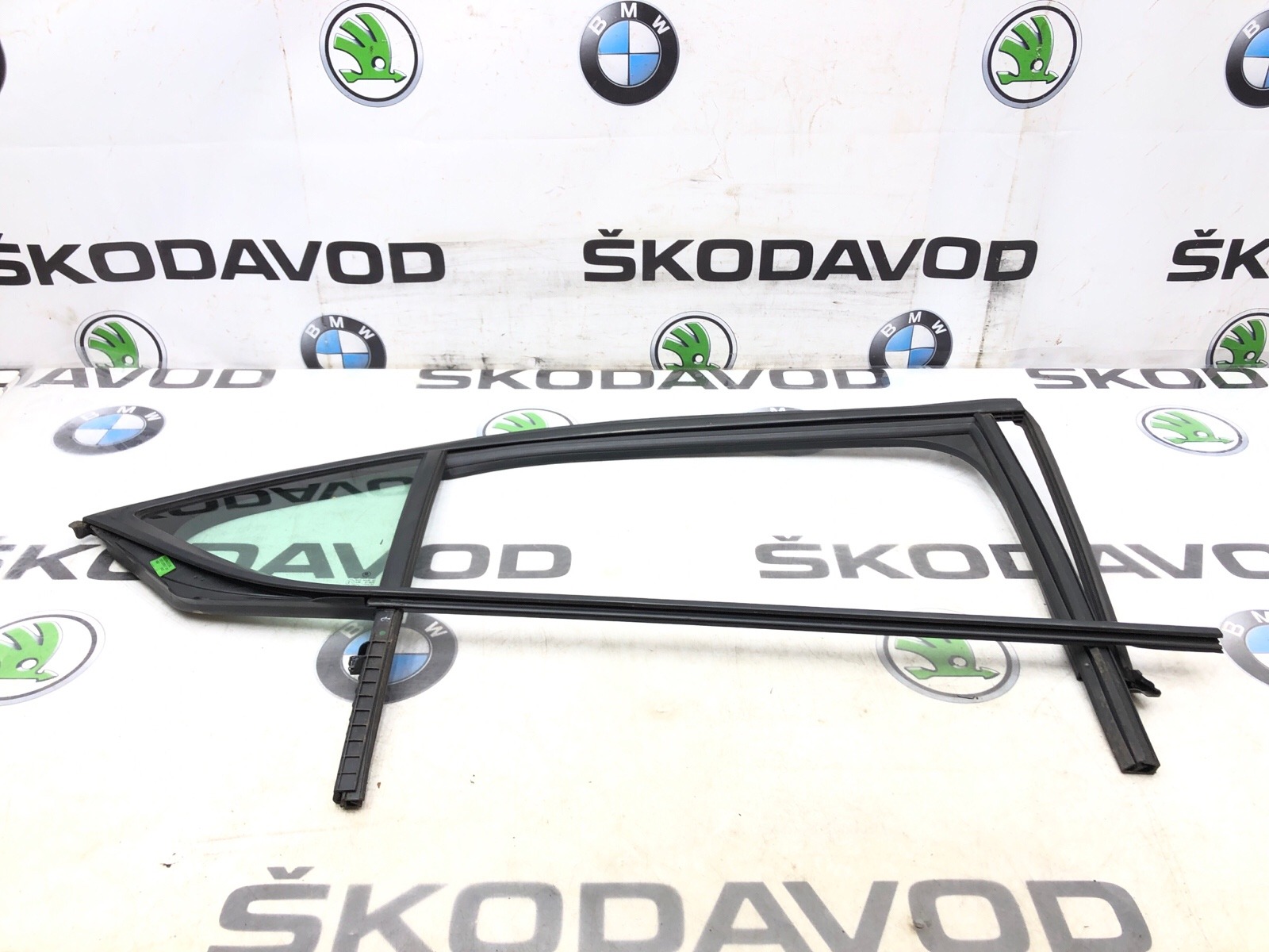 форточка двери, 8000 рублей, Москва