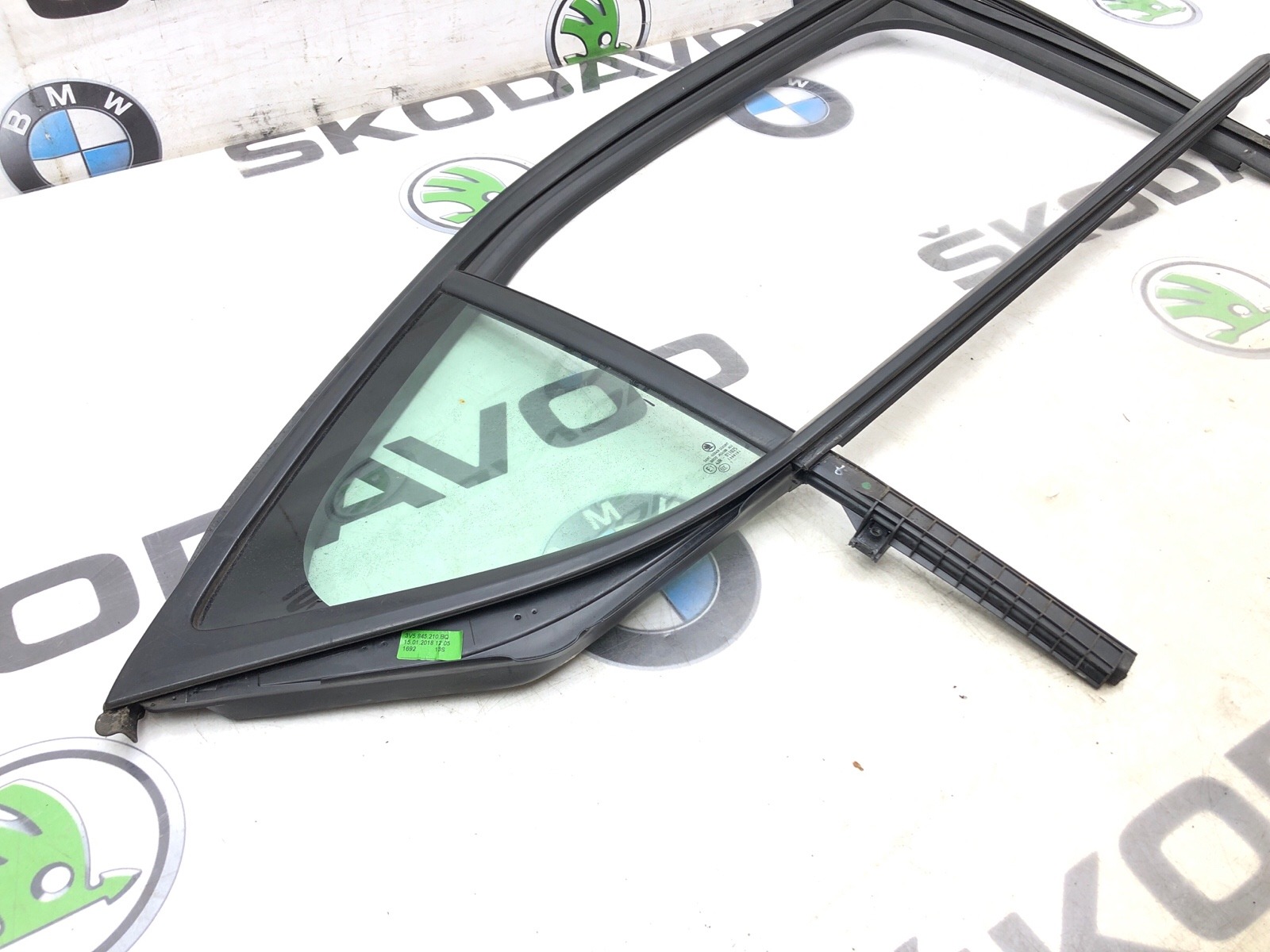 форточка двери, 8000 рублей, Москва