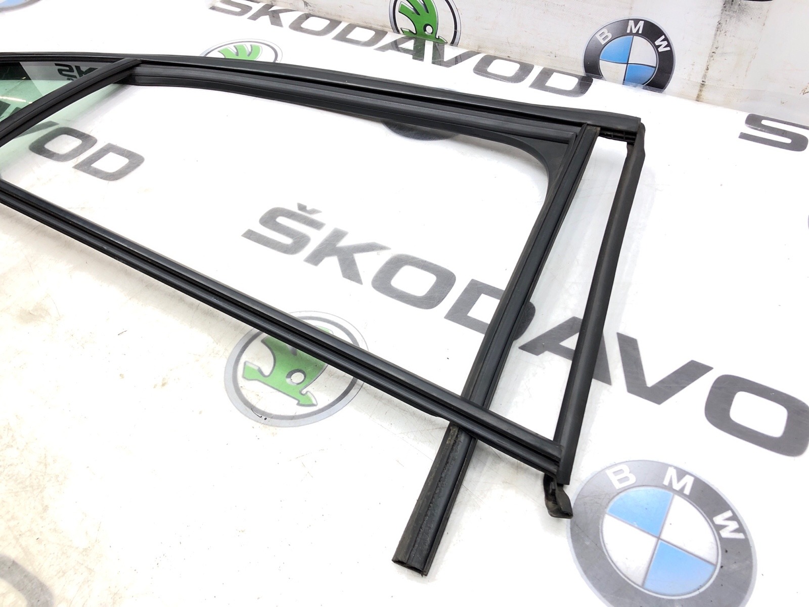 форточка двери, 8000 рублей, Москва