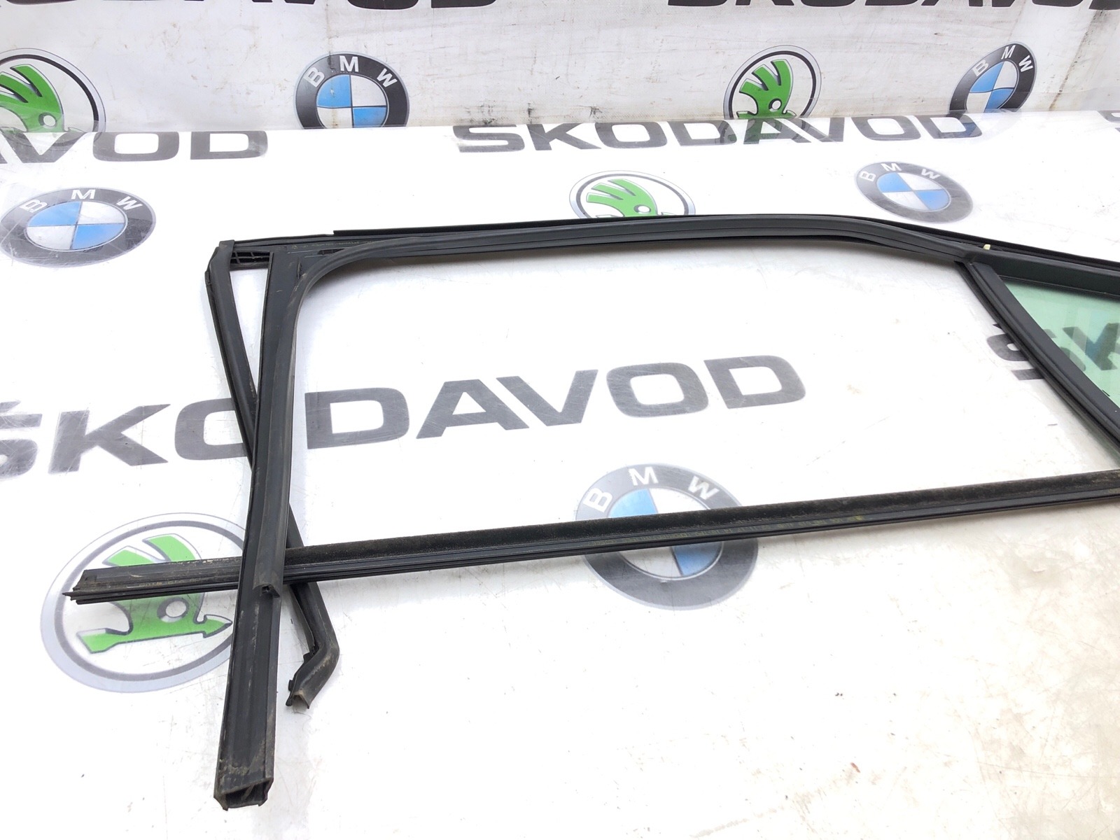 форточка двери, 8000 рублей, Москва