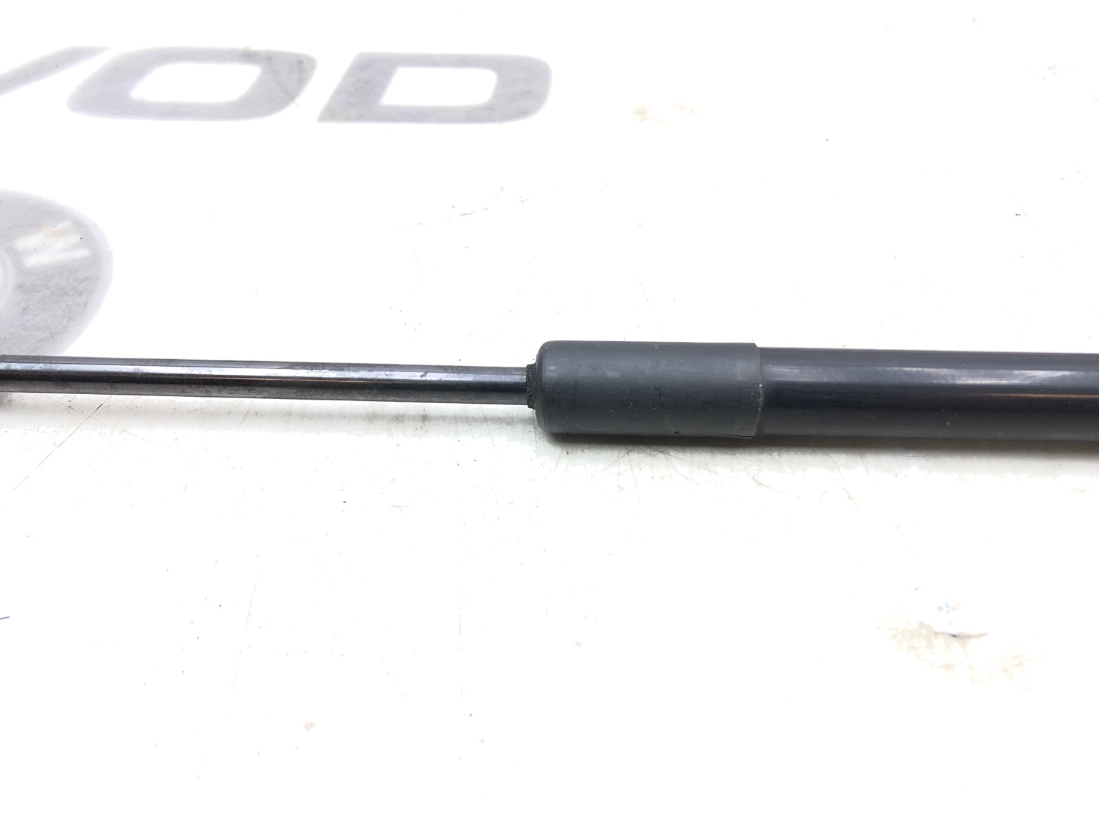 Амортизатор крышки багажника, 500 рублей, Москва