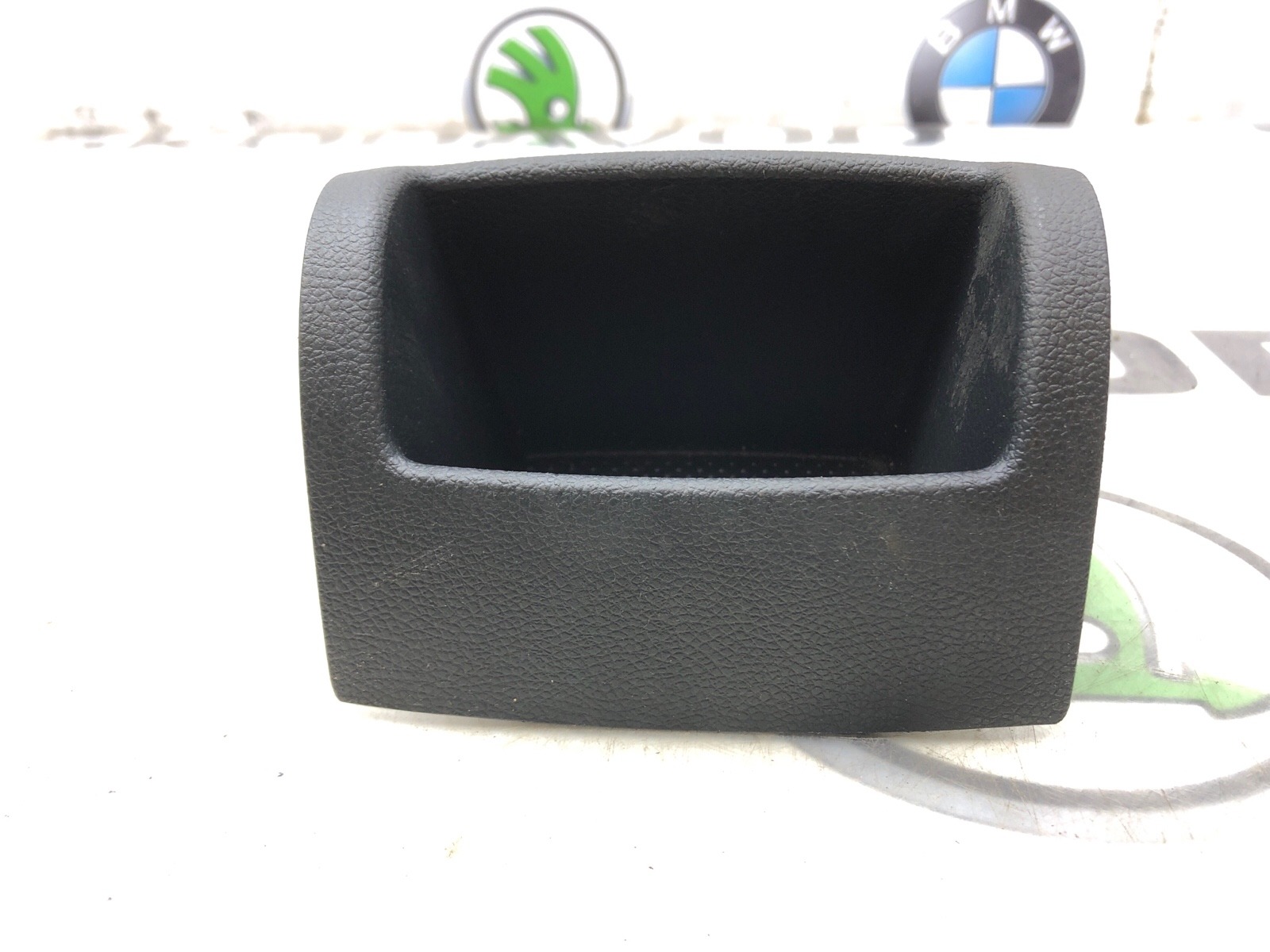 Пепельница, 500 рублей, Москва