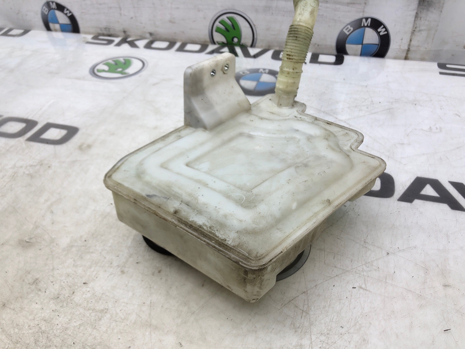 бачок омывателя, 2000 рублей, Москва