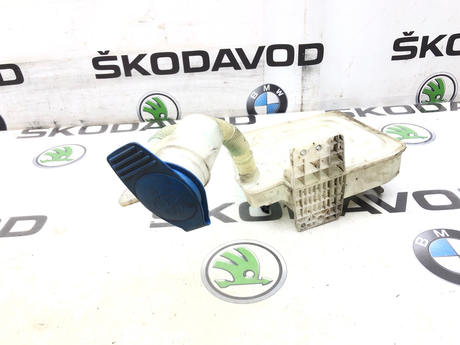 бачок омывателя, 2000 рублей, Москва