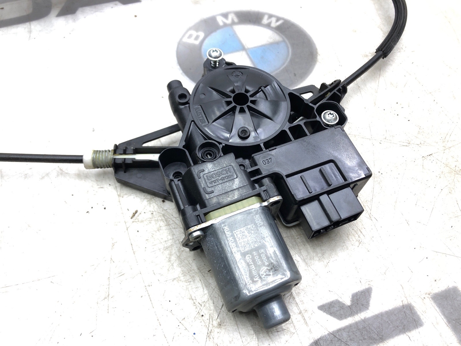 Стеклоподъемник, 500 рублей, Москва