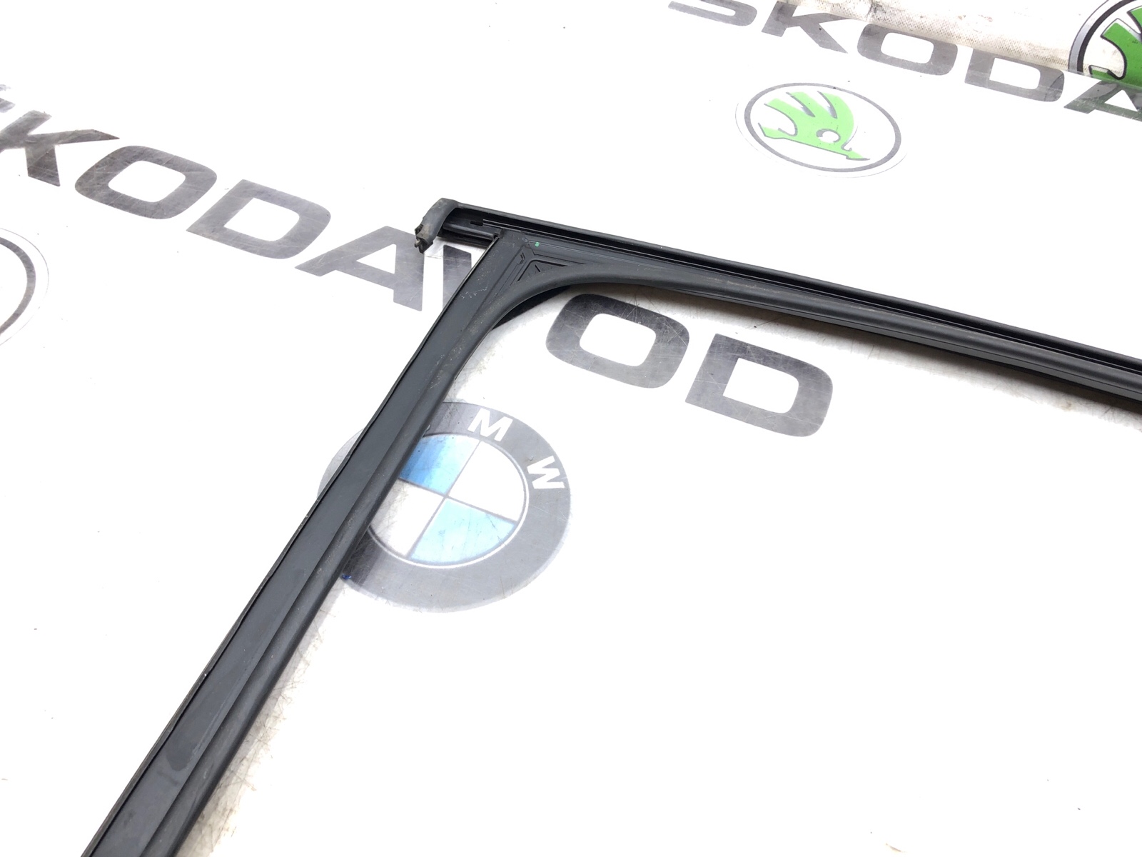 Уплотнитель стекла, 1000 рублей, Москва