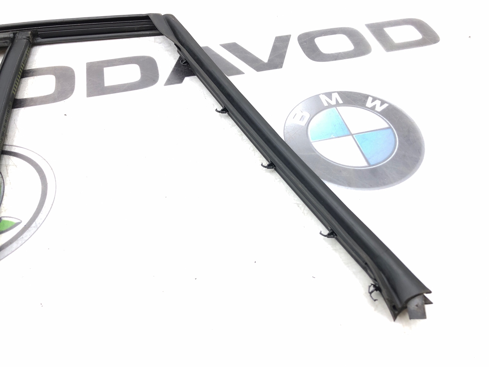 Уплотнитель стекла, 1000 рублей, Москва