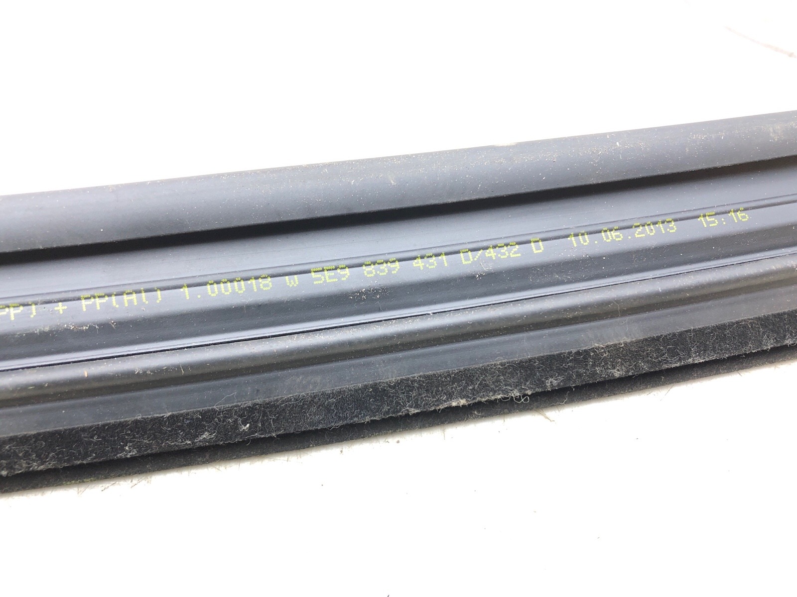 Уплотнитель стекла, 1000 рублей, Москва